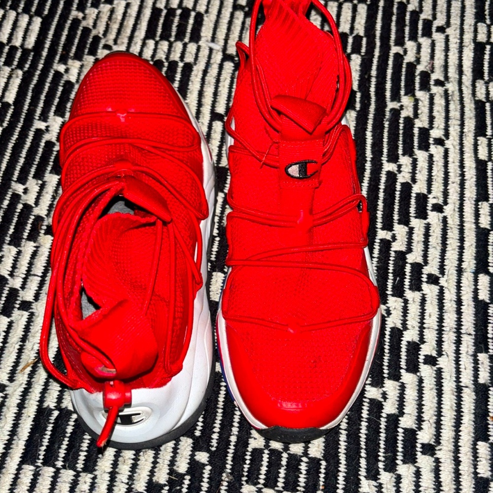 Size 6 women’s champions shoes